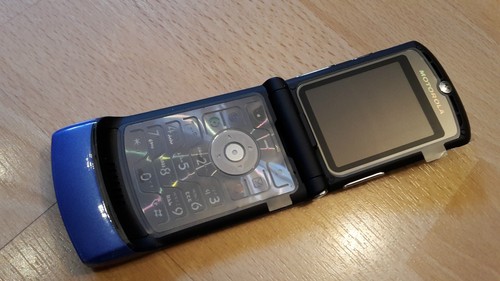 Motorola razr blau - v3,