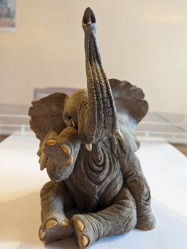 Tuskers elefant hadrian - tuskers,