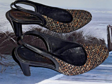 LAURE`L BY ESCADA Pumps mit