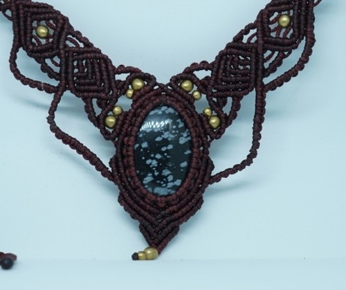 Makramee kette mit dunklem - mit,