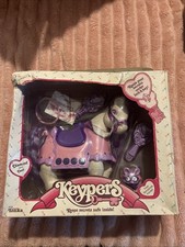 Vintage gebrauchtes 80er Jahre Keypers Diamond Pferd mit Armaturenbrettfinder und Zubehör 