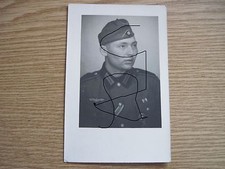 WH-Foto Soldat in Uniform M36 mit Schiffchen und Orden