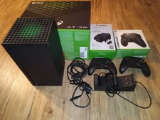 Microsoft Xbox Series X, 1TB  Konsole, 2 Controller, Ladestation, Zubehörpaket