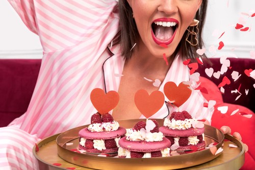 Rote herzförmige valentinstag - herzförmige,