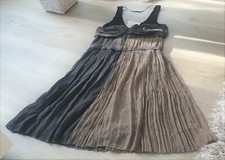 DAILY COUTURE * Day Show Girl Kleid aus Seide * Moulin Grey * Größe 40 * NEU *