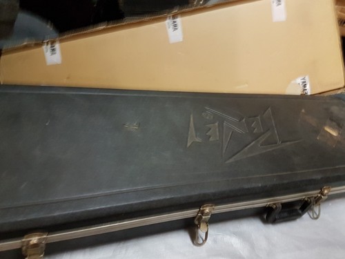 Peavey bass case fits - 90's,
