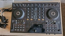 Traktor Kontrol S4 Native Instruments