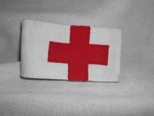 ROTES KREUZ ARMBAND in WEISSEM