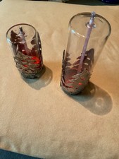 Zwei ausgefallene Öllämpchen aus Glas mit Metallbäumen