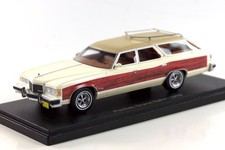 NEO 1976 Pontiac Grand Safari