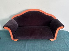 Kleines Sofa für Puppen oder