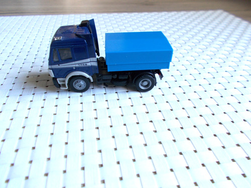 Herpa mb zugmaschine - ,