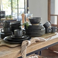 Loberon Geschirrset Biarré 30-teilig weiß creme Vintage Landhaus Keramik NEU