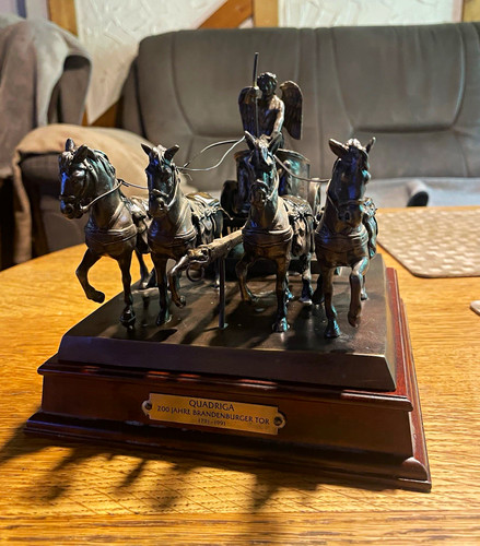 Quadriga miniatur skulptur - quadriga,