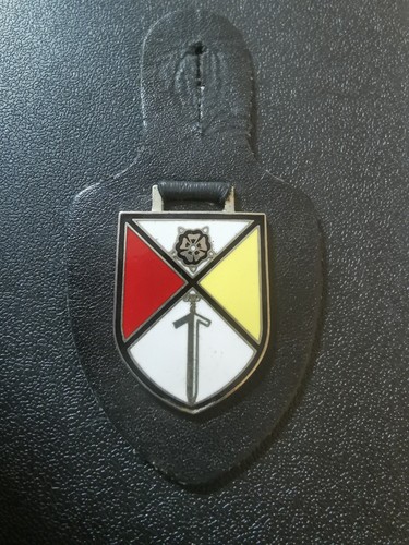 Brustanhänger
