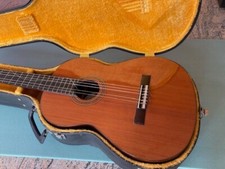 Klassische Gitarre aus Granada inklusive Koffer