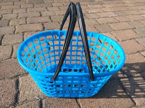 Blauer ddr einkaufskorb - ddr,