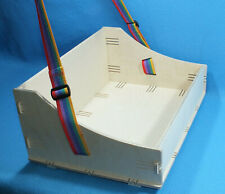 Holz Bauchladen Hochzeit Junggesellen Abschied JGA Catering Feier bunter Gurt