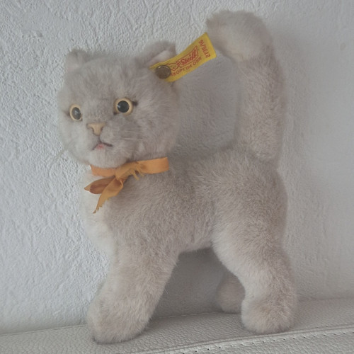 Sehr hübsche steiff katze - sehr,