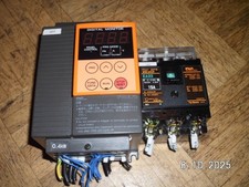 Fuji Electric FVR E7S Frequenzumrichter FVR004E7S-2   200-230V 50/60Hz   1,1kvA