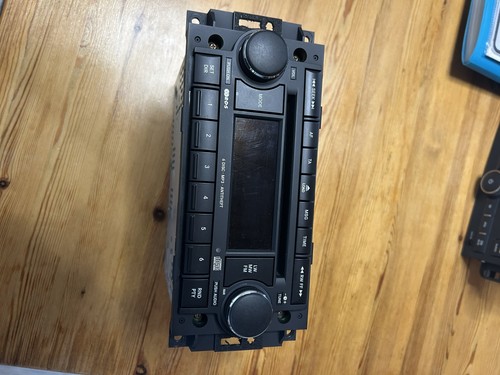 Chrysler 300c original radio - original,