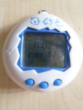 ○ Tamagotchi original aus den 90er Jahren funktioniert