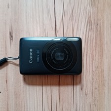 Canon IXUS 130 schwarz *Kompakte Digitalkamera mit Zubehörpaket!*