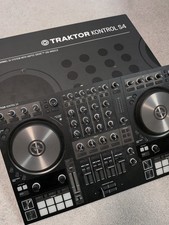 Native Instruments Traktor Kontrol S4 DJ-Controller