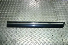 Mercedes S210 Kombi Avantgarde Mopf Zierleisten hinten links Obsidianschwarz 197