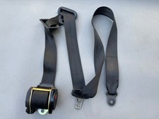 T4 Sicherheitsgurt mitte links