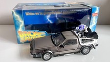 Sun Star Maßstab 1:18 2711 Back To The Future Time Machine DeLorean Flying Version