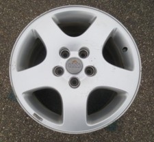 1x Audi A4 A6 Alufelge 7Jx16H2