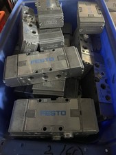 Festo 30988 Pneumatikventil J-5-1/8-B sehr gut - Posten mit 10 Stück