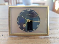 Vintage Reisewecker mit