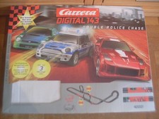 ?TOP OVP Carrera Bahn DiIgital 143 Double Police Chase (40001) & 2 x Looping?