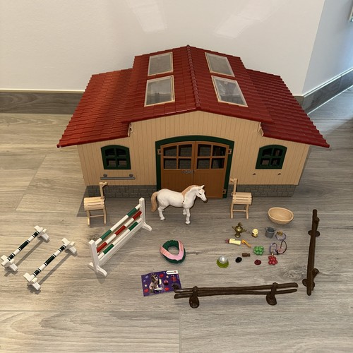 Schleich pferdestall mit boxen - schleich,