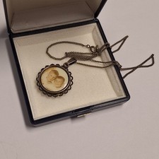 Alte Silber Anhänger mit Kette