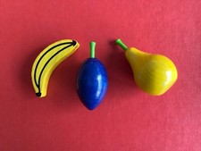 Haba, 1 x Banane 🍌  1 x Pflaume,  1 x Birne 🍐 Kaufladen-Zubehör aus Holz, Neu!