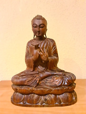 Holz geschnitzter Buddha