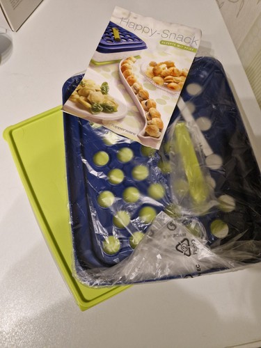 Tupperware happy snack - happy,