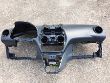 Armaturenbrett Ford KA RU8 1.2 2013 mit allem was dazu gehört