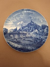 Fürstenberg: 2 Weihnachtsteller aus Porzellan in blau-weiß von 1972 und 1973 