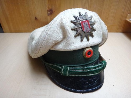 Alte polizeimütze polizei - alte,