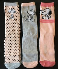 3 zuckersüße verschiedene Paare Socken - Peanuts Snoopy - Gr. 39 - 42 -