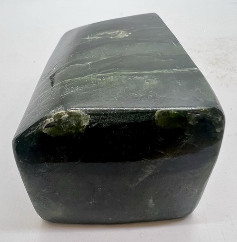 Nephrit jade 563g - nephrit,