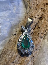 Weißgold Smaragd Anhänger