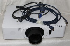 *Hitachi CP-X8160*Beamer