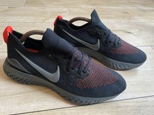 Schwarze Nike Epic React