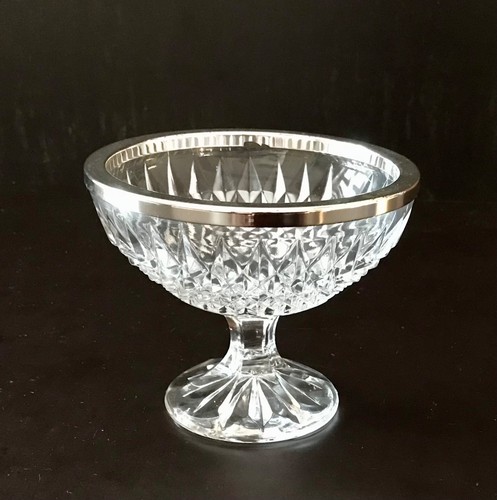 Vintage glasschale auf fuß - vintage,