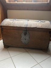 Antike Eichentruhe 100 x 52 x